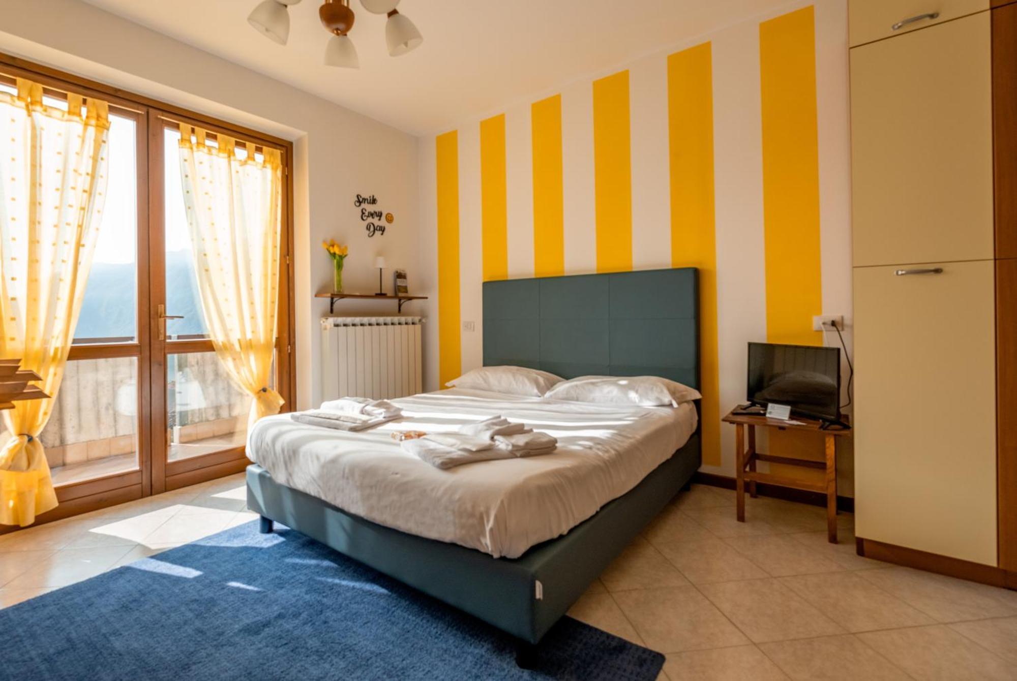 Happy Guest Apartments - Lake Panorama & Pool ريفا ديل سولتو المظهر الخارجي الصورة